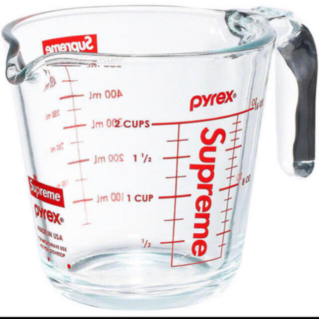 Supreme(シュプリーム)のSupreme Pyrex 2-Cup Measuring Cup 2 インテリア/住まい/日用品のキッチン/食器(グラス/カップ)の商品写真