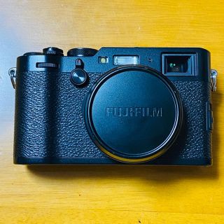 フジフイルム(富士フイルム)の【美品】FUJIFILM X100F ブラック デジカメ(コンパクトデジタルカメラ)