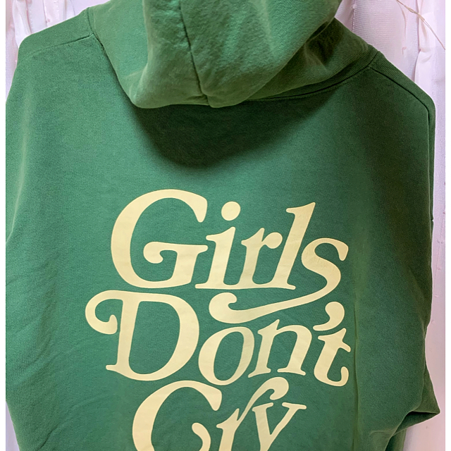 GDC(ジーディーシー)のGirls Don't Cry パーカー 緑 メンズのトップス(パーカー)の商品写真