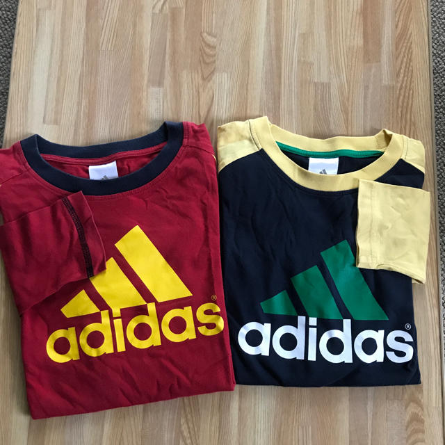 adidas(アディダス)のadidas長袖Ｔシャツ２枚組セット キッズ/ベビー/マタニティのキッズ服男の子用(90cm~)(Tシャツ/カットソー)の商品写真