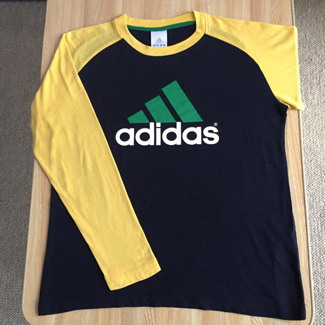 adidas(アディダス)のadidas長袖Ｔシャツ２枚組セット キッズ/ベビー/マタニティのキッズ服男の子用(90cm~)(Tシャツ/カットソー)の商品写真