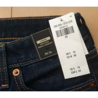 アバクロンビーアンドフィッチ(Abercrombie&Fitch)のアバクロ レディース デニム ストレート 29インチ 濃紺ブルー 新品未使用！(デニム/ジーンズ)