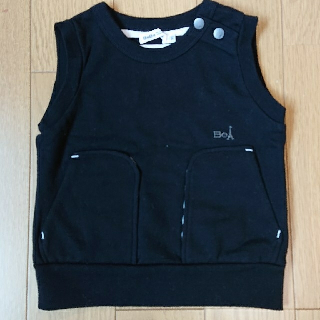 BeBe(ベベ)のBeBe  90 ブラック ベスト キッズ/ベビー/マタニティのキッズ服男の子用(90cm~)(その他)の商品写真