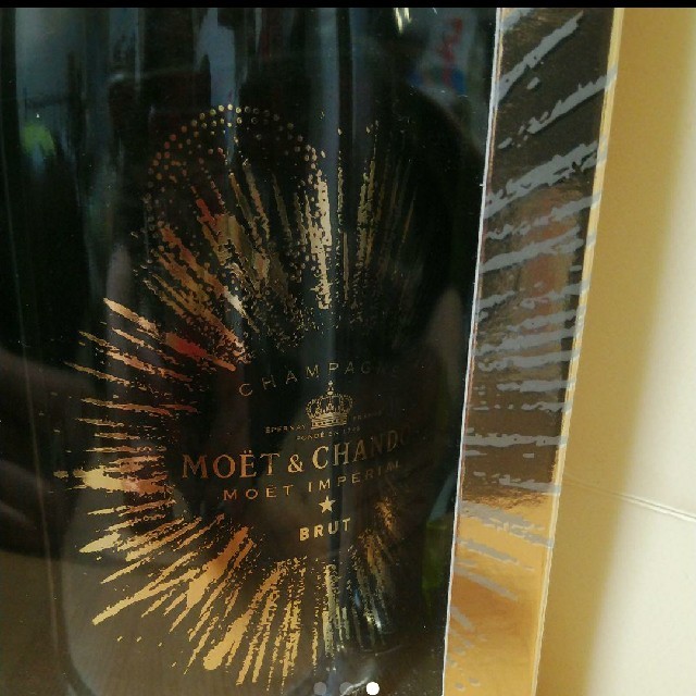 MOËT & CHANDON(モエエシャンドン)の＊本日中値下げ＊モエ・シャンドン＊ 食品/飲料/酒の酒(シャンパン/スパークリングワイン)の商品写真