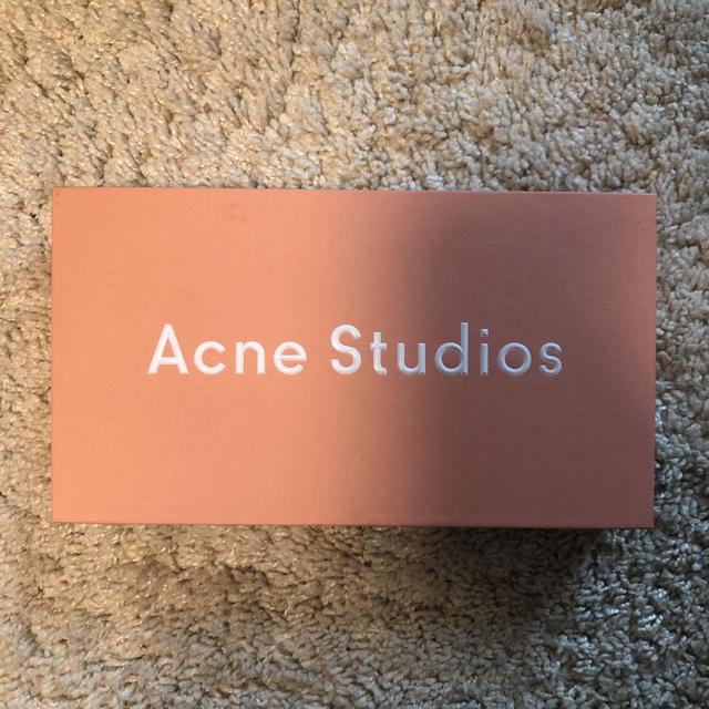 ACNE(アクネ)のアクネ 長財布 レディースのファッション小物(財布)の商品写真