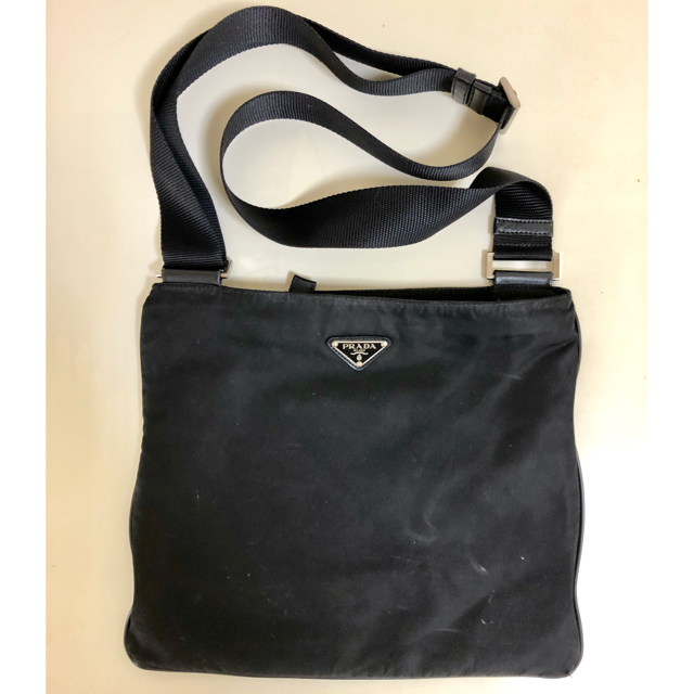 PRADA(プラダ)のプラダ ポシェット 中古 メンズのバッグ(ショルダーバッグ)の商品写真