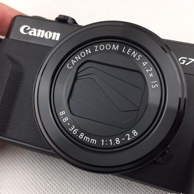 Canon(キヤノン)のCanon Power Shot G7X Mark II 美品、電池メモリ付 スマホ/家電/カメラのカメラ(コンパクトデジタルカメラ)の商品写真