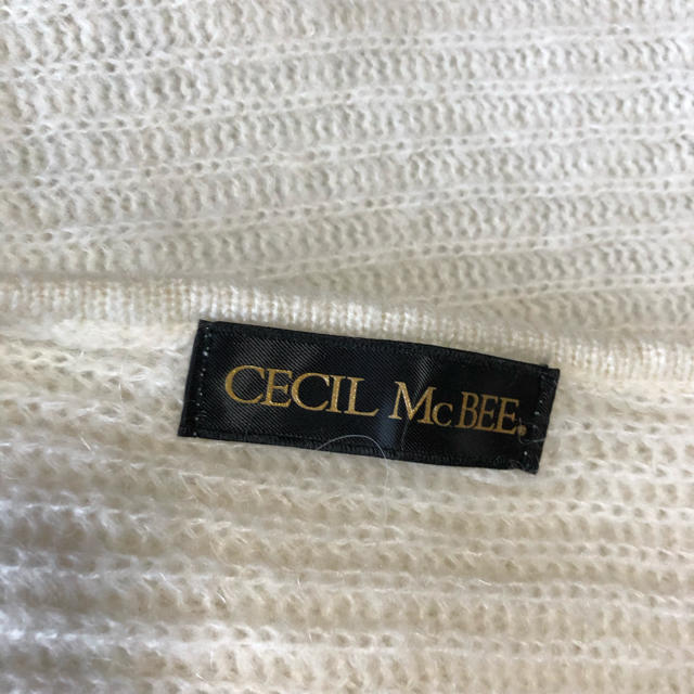 CECIL McBEE(セシルマクビー)のセシルマクビー ニット 白 ドルマン レディースのトップス(ニット/セーター)の商品写真