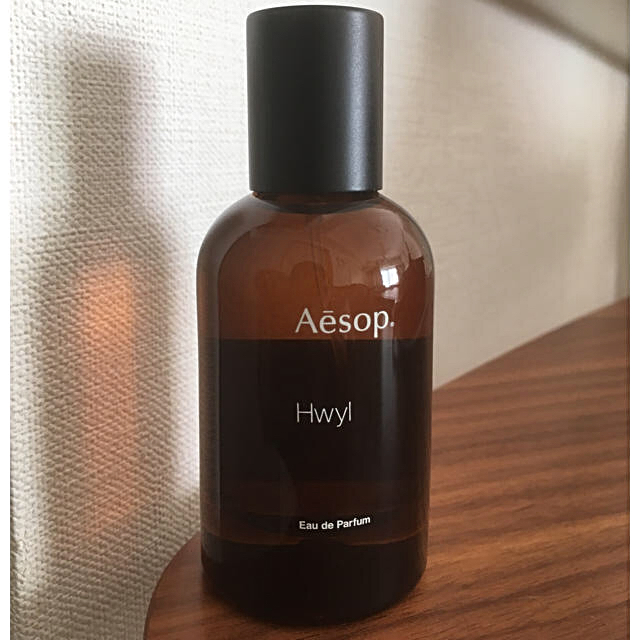 Aesop(イソップ)のAesop (イソップ) Hwyl(ヒュイル)オードパルファム香水 コスメ/美容の香水(ユニセックス)の商品写真