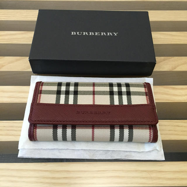 BURBERRY(バーバリー)の未使用バーバリー キーケース レディースのファッション小物(キーケース)の商品写真