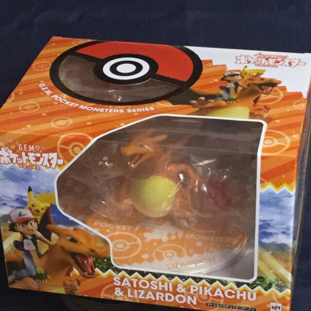 MegaHouse - サトシ & ピカチュウ & リザードン フィギュア ☆ G.E.M.