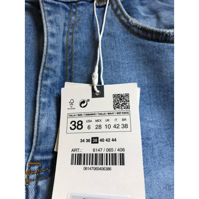 ZARA(ザラ)のZARA スキニーデニムパンツ レディースのパンツ(スキニーパンツ)の商品写真