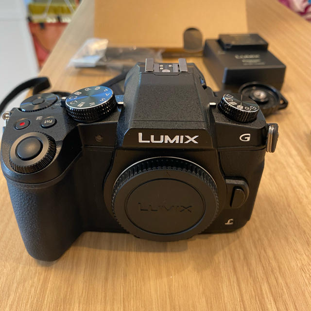 カメラ☆外観美品【Panasonic】LUMIX DMC-G8 ボディ ルミックス