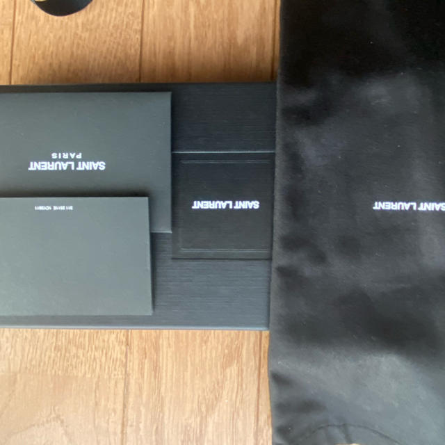 Saint Laurent(サンローラン)のサンローラン　パリ　プレートブレスレット メンズのアクセサリー(ブレスレット)の商品写真