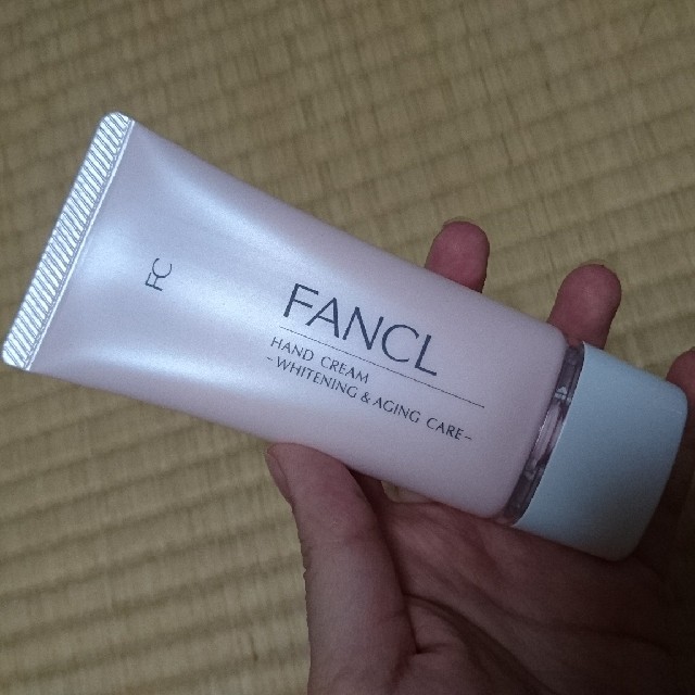 FANCL(ファンケル)のFANCL ハンドクリーム 薬用&エイジングケア コスメ/美容のボディケア(ハンドクリーム)の商品写真