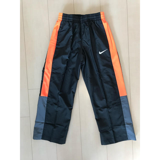 NIKE(ナイキ)のNIKE⭐️新品　ナイキ　裏メッシの上下セット　130cm キッズ/ベビー/マタニティのキッズ服男の子用(90cm~)(その他)の商品写真