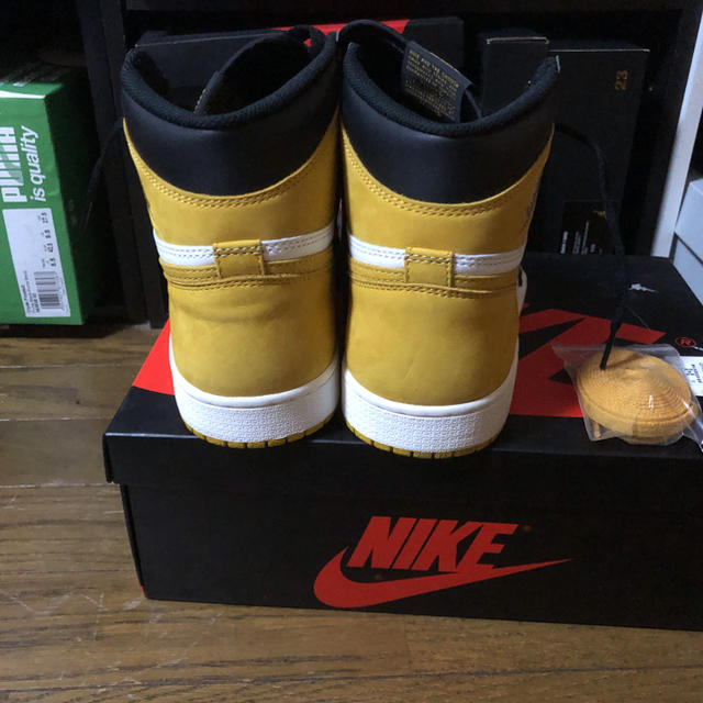 NIKE(ナイキ)のNike Air Jordan 1 yellow orchel 26.5  メンズの靴/シューズ(スニーカー)の商品写真