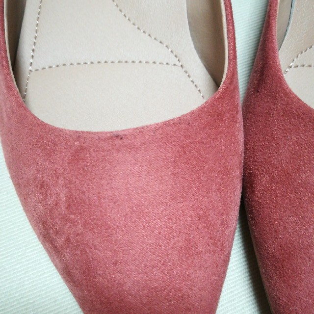 UNIQLO(ユニクロ)のUNIQLO スウェードパンプス ローズピンク レディースの靴/シューズ(ハイヒール/パンプス)の商品写真