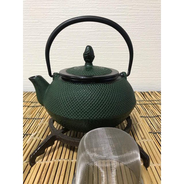 新品、未使用、共箱、付属品付き】カラー鉄瓶 グリーン たんたん様