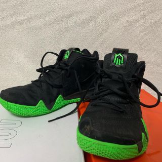 ナイキ(NIKE)のNIKE カイリー 4(スニーカー)