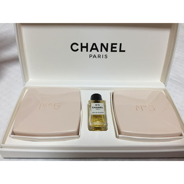 CHANEL - CHANEL☆NO5石鹸ミニ香水セットの通販 by abc shopプロフィールお読み下さい‼︎｜シャネルならラクマ