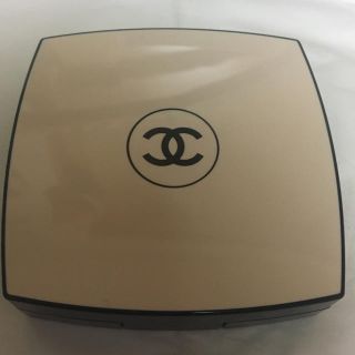 シャネル(CHANEL)のシャネル　レ ベージュ プードゥル ベル ミン N20（並行輸入品）(フェイスパウダー)