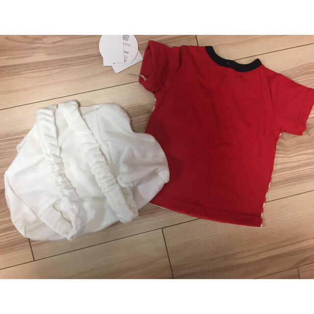 しまむら(シマムラ)の新品 Tシャツ サイズ80&リュック  キッズ/ベビー/マタニティのベビー服(~85cm)(Ｔシャツ)の商品写真