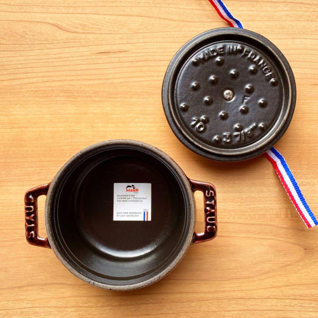 廃盤色】Staub ココットラウンド 10cm オーベルジン ナス 新品 廃盤色】Staub ココットラウンド 10cm オーベルジン ナス 新品