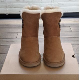 アグ(UGG)の週末までの限定SALE　UGGムートンブーツ　キャメル色　サイズ6(ブーツ)