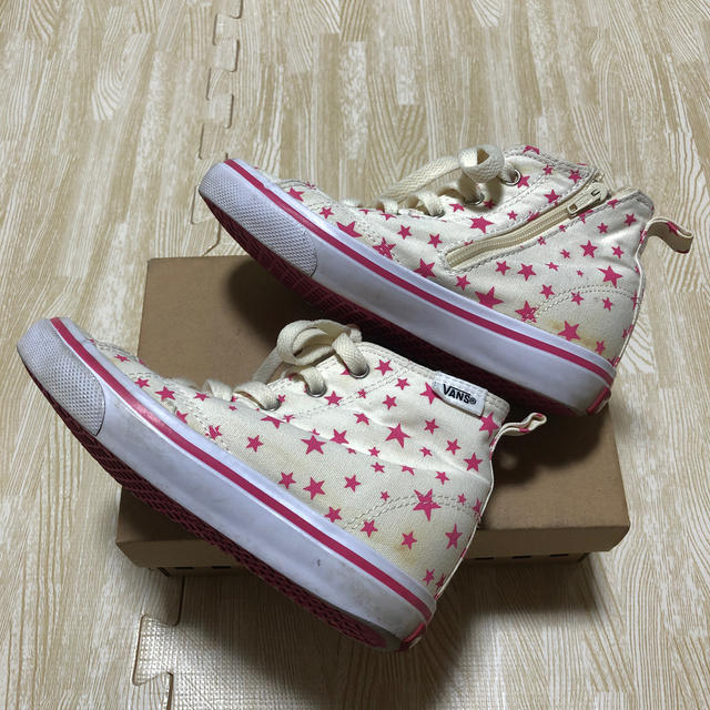 VANS(ヴァンズ)の☆お値下げ☆ハイカットスニーカー☆19cm キッズ/ベビー/マタニティのキッズ靴/シューズ(15cm~)(スニーカー)の商品写真