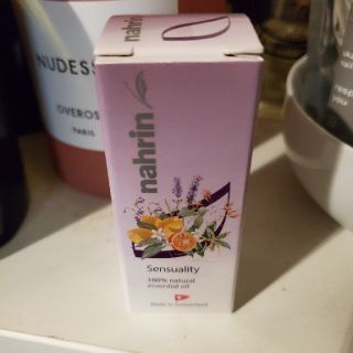 コスメキッチン(Cosme Kitchen)のナリン　センシュアルオイル　15ml(エッセンシャルオイル（精油）)