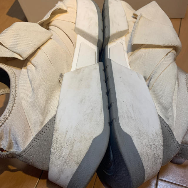 MM6(エムエムシックス)のMM⑥ Maison Margiela リボンスニーカー レディースの靴/シューズ(スニーカー)の商品写真