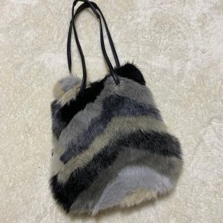 ザラ(ZARA)のファー　ハンドバッグ(ハンドバッグ)