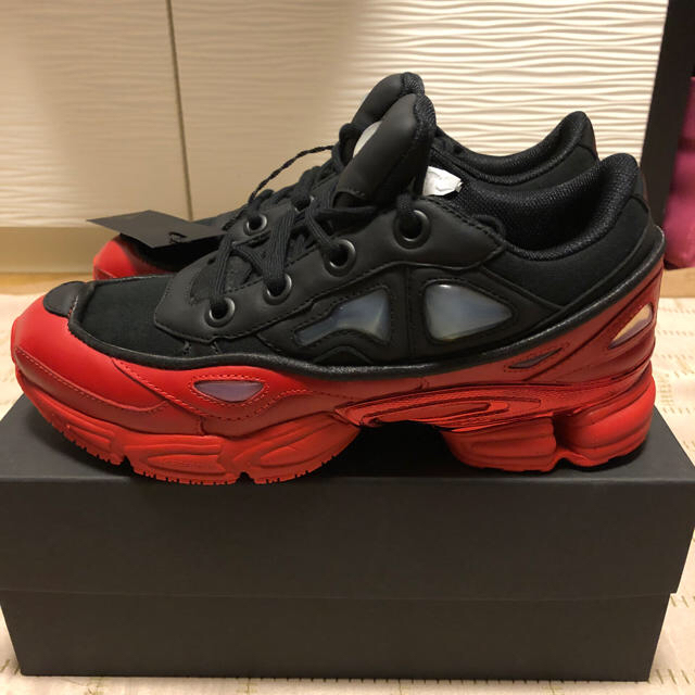 RAF SIMONS(ラフシモンズ)の専用　新品adidasラフシモンズ　オズウィーゴ27.0 メンズの靴/シューズ(スニーカー)の商品写真