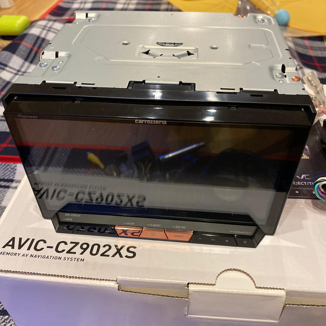 中古美品 販売店限定品　カロッツェリア　サイバーナビ　AVIC-CZ902XS