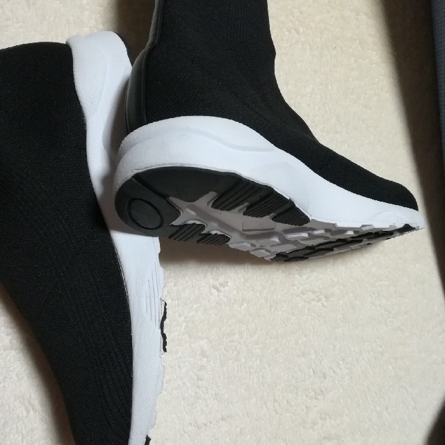 AULA AILA(アウラアイラ)のほぼ未使用　リブニーハイ　ストレッチブーツ　 レディースの靴/シューズ(ブーツ)の商品写真