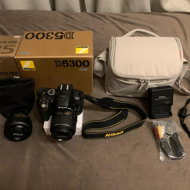 Nikond5300 一眼レフ レンズキット 単焦点レンズ付き