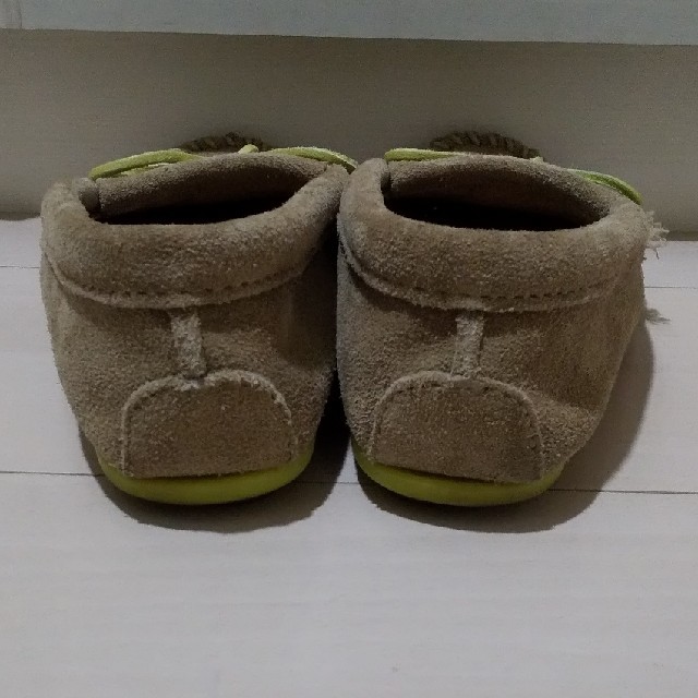 Minnetonka(ミネトンカ)のモコ様　MINNETONKA &  Leeダメージデニム 2点 レディースの靴/シューズ(スリッポン/モカシン)の商品写真