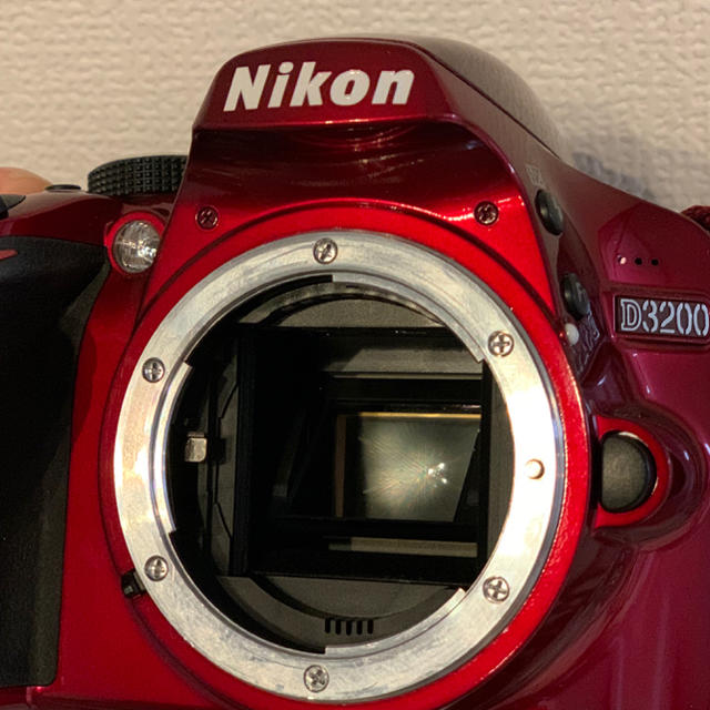 美品☆Nikon一眼レフN3200 Wレンズセット(標準からズームまで幅広く♩)カメラ