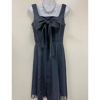 トゥービーシック(TO BE CHIC)の《美品》☆TO BE CHIC☆リトルブラックドレス　40(ひざ丈ワンピース)