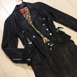 ヴィヴィアン(Vivienne Westwood) 革 ライダースジャケット(レディース