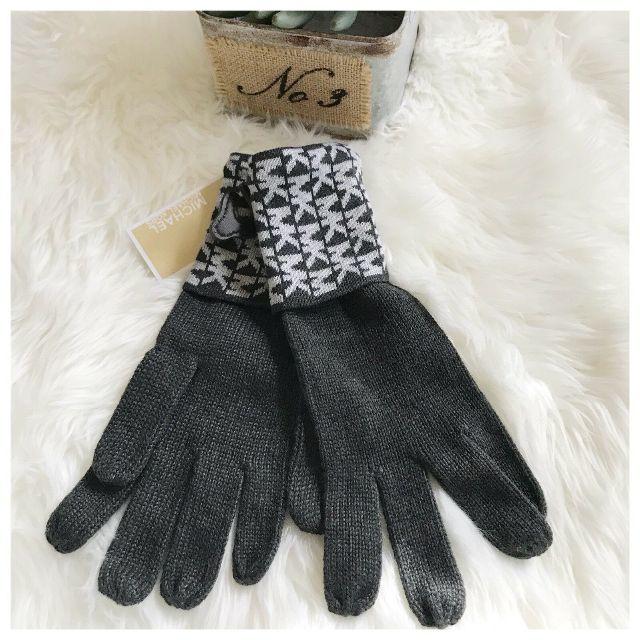 Michael Kors(マイケルコース)の新品☆Michaek Kors MK モノグラム ロゴ ニット手袋  レディースのファッション小物(手袋)の商品写真