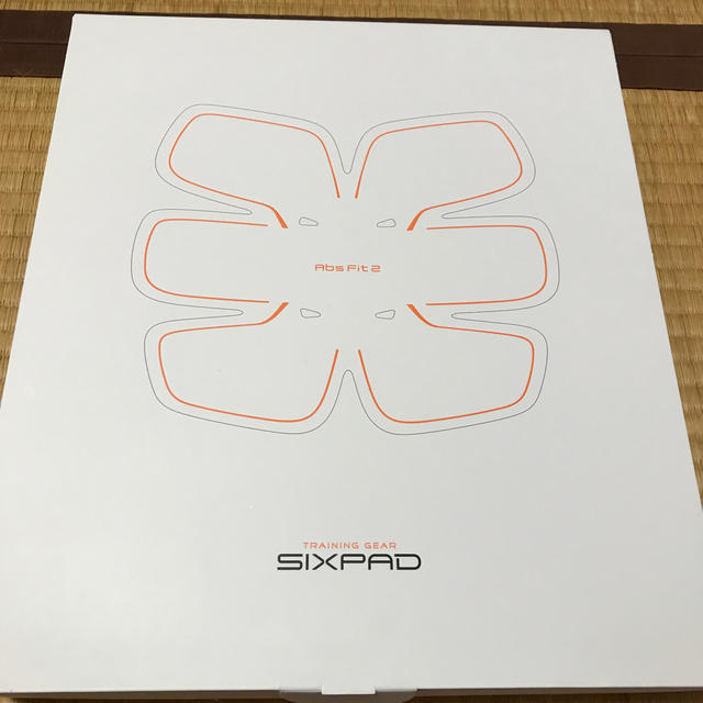 SIXPAD(シックスパッド)のSIXPAD アブズフィト　充電式 スポーツ/アウトドアのトレーニング/エクササイズ(トレーニング用品)の商品写真