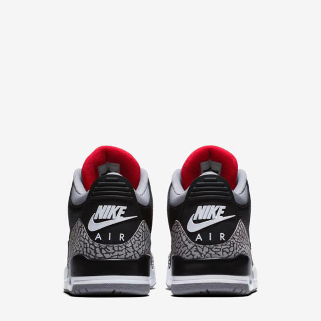 NIKE(ナイキ)のNIKE AIR JORDAN3 レトロ　OG BLACK CEMENTセメント メンズの靴/シューズ(スニーカー)の商品写真