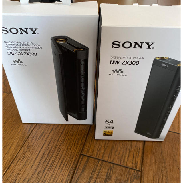 WALKMAN - NW-ZX300 sony ウォークマン 純正ケース付きの通販 by ...