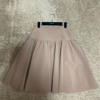 フォクシー(FOXEY)のFOXEY フォクシー　キャメル　スカート　38 新品☆(ひざ丈スカート)