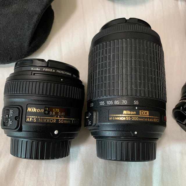 Nikon +別レンズ付の通販 by tututyty's shop｜ニコンならラクマ - Nicon D3200ダブルズームレンズキット 日本製国産