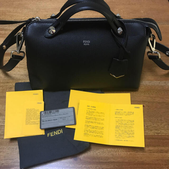 FENDI    黒　バイザウェイ