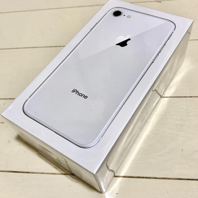 スマートフォン本体iPhone8 64GB simフリー　新品　未使用　未開封　送料無料