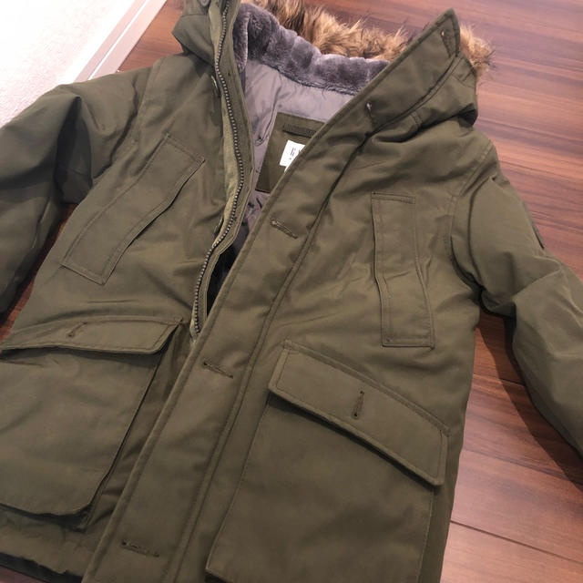 GAP Kids(ギャップキッズ)のダウンジャケット キッズ/ベビー/マタニティのキッズ服男の子用(90cm~)(ジャケット/上着)の商品写真